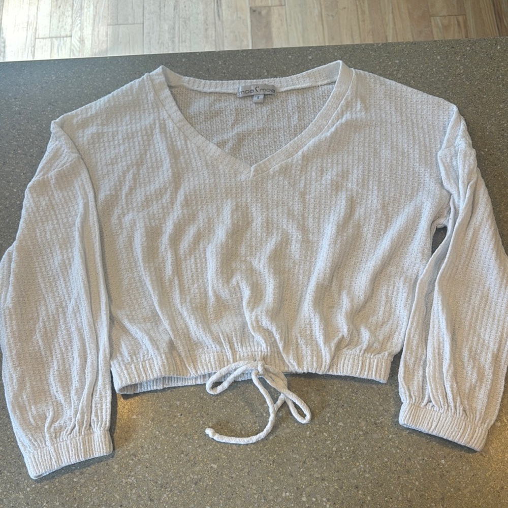 Cozy White V-Neck Cropped Top